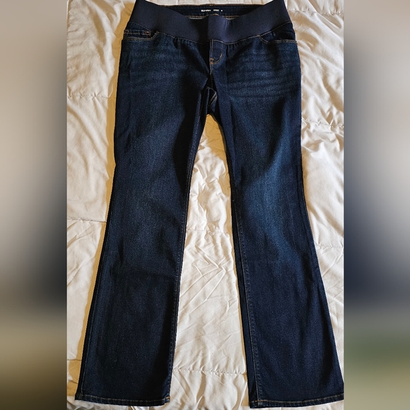 Old Navy Maternity Jeans. Stretchy. Size: 10 - Picture 1 of 3